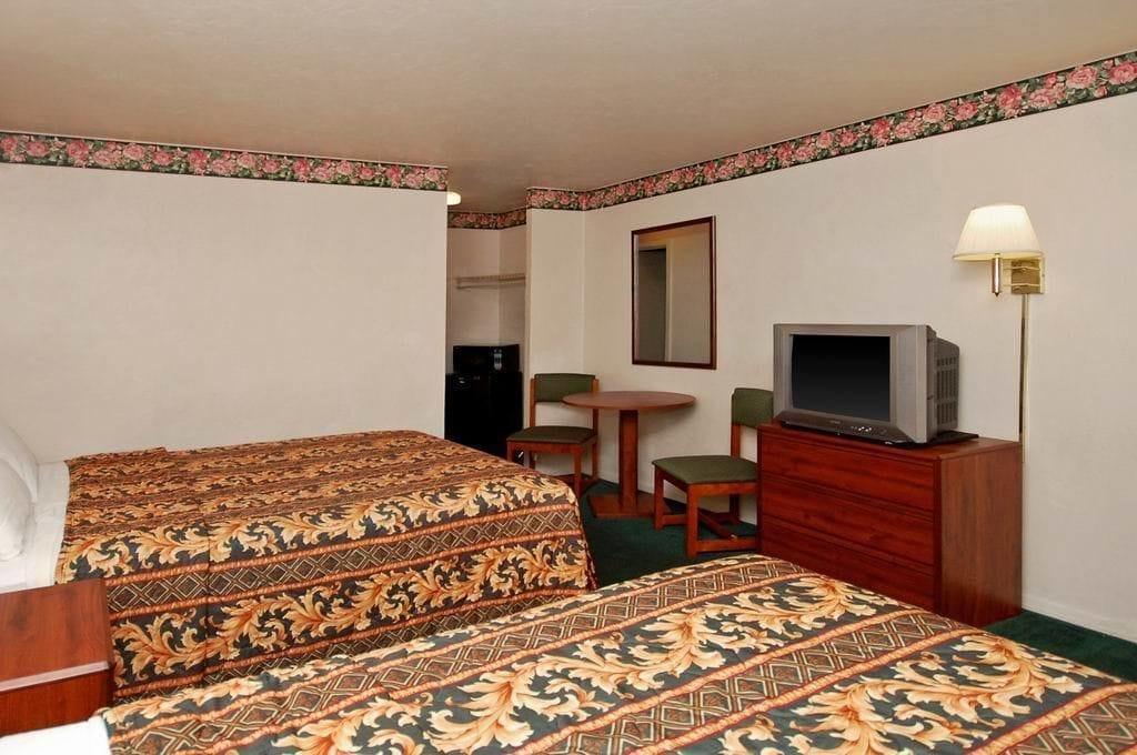 توسن Stone Inn Extended Stay U Of A المظهر الخارجي الصورة
