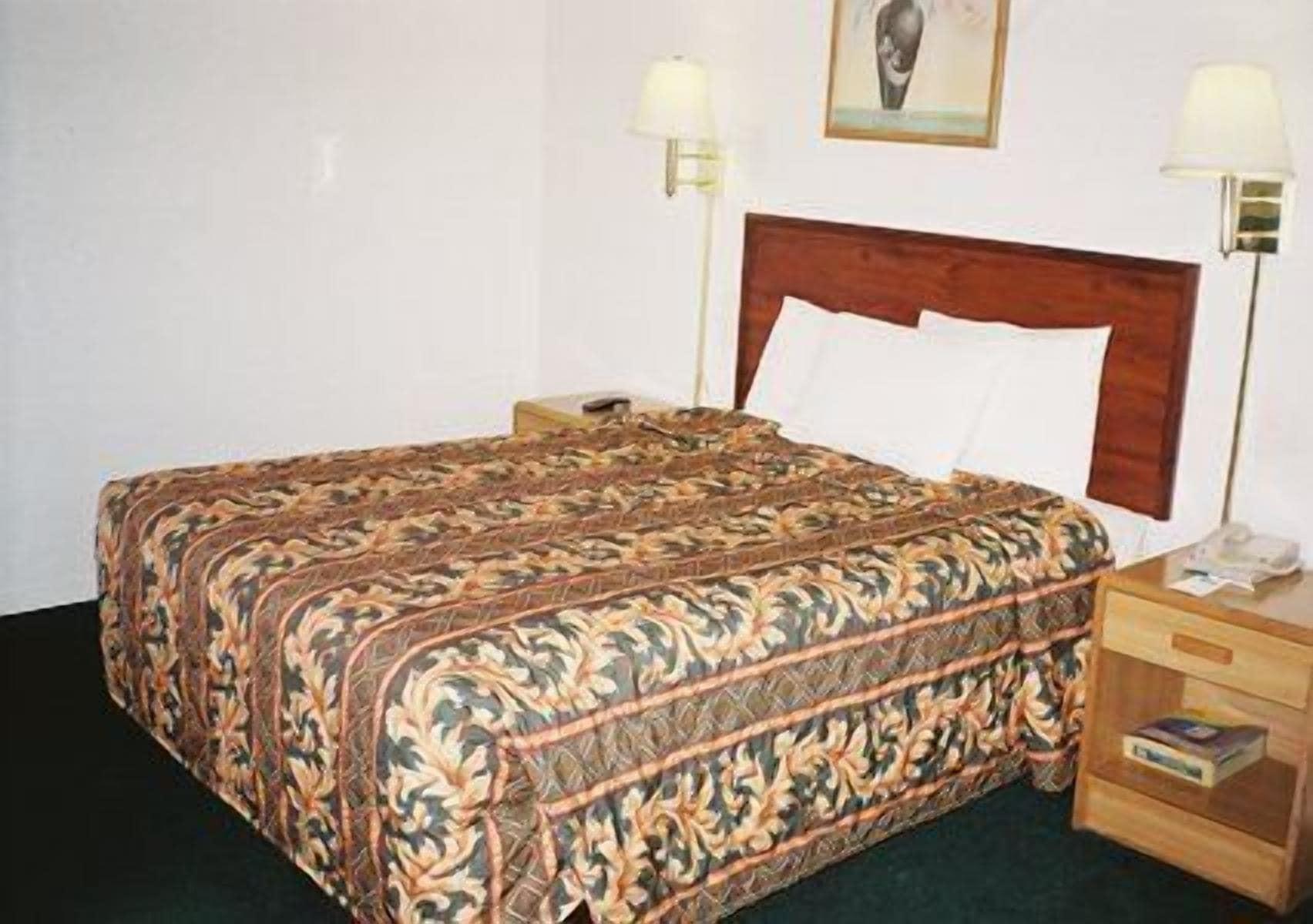 توسن Stone Inn Extended Stay U Of A المظهر الخارجي الصورة